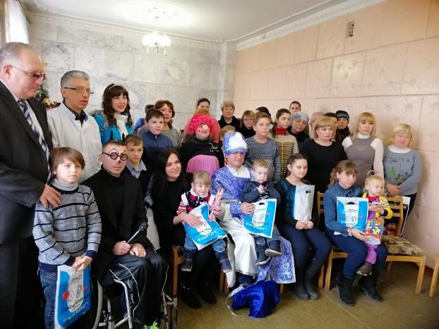 В Краматорске в рамках благотворительной акции дети получили слуховые аппараты