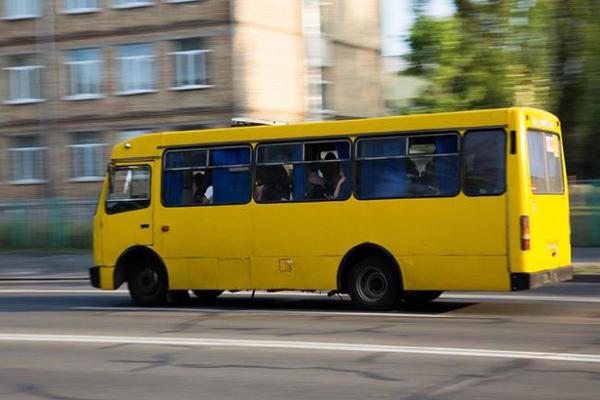 В четверг в Украине остановятся маршрутки и машины – СМИ