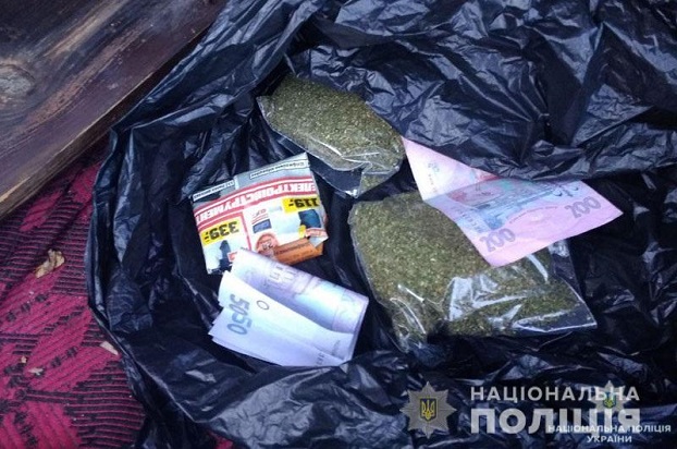 Наркотики на миллион гривень изъяли в Донецкой области