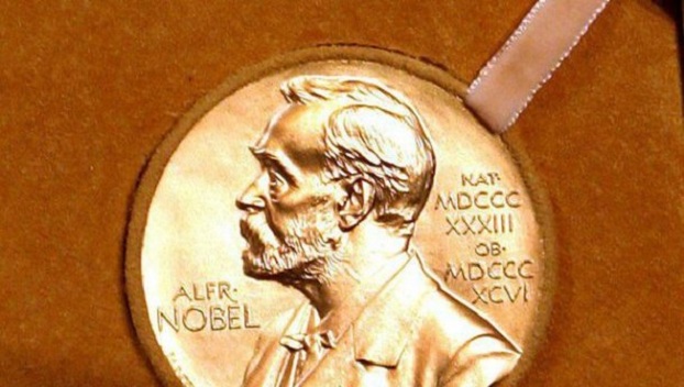 В 2018 году Нобелевскую премию по медицине присудили за лечение рака