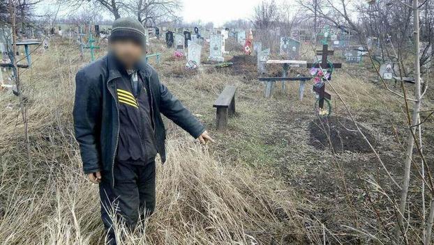 Полиция Дружковки задержала кладбищенского вора