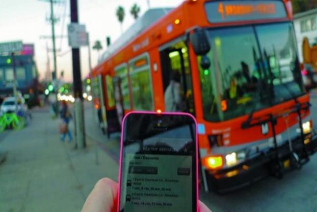 Краматорчане просят изменить график движения автобусов и оборудовать их GPS-маячками