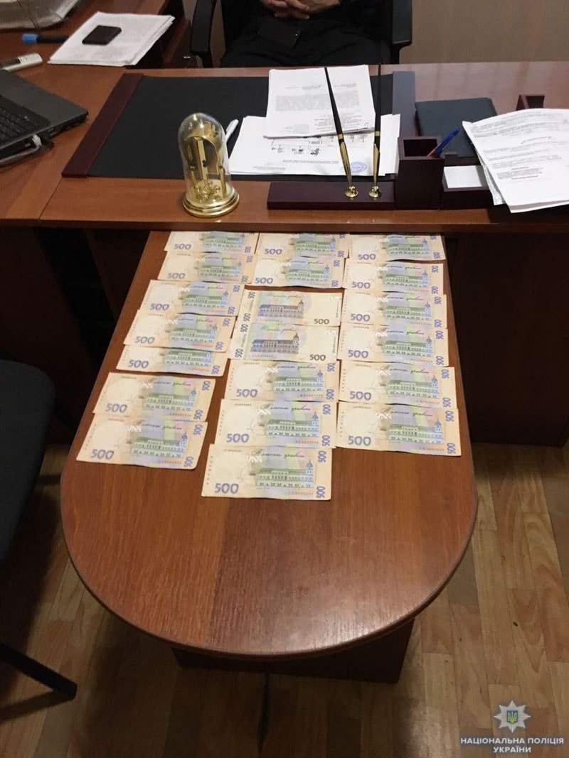 В Донецкой области задержан предприниматель, предлагавший взятку руководителю батальона патрульной полиции
