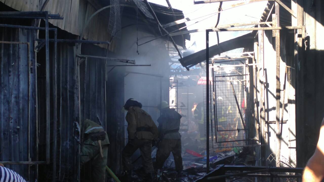 В Славянске произошло возгорание на Центральном рынке