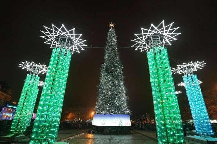 новогодняя елка 2019 Киев