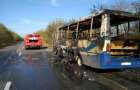 На Днепровщине загорелся автобус с людьми прямо во время движения