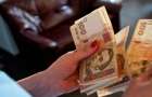 В Украине уменьшился размер средней зарплаты — Госстат
