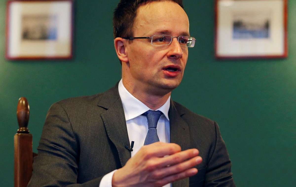 Глава МИД Венгрии выступил за пересмотр Соглашения об ассоциации Украина-ЕС из-за закона об образовании