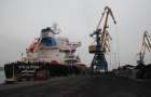 В Украину прибыло судно с углем для Криворожской ТЭС