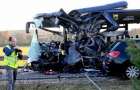 В Германии в результате столкновения двух школьных автобусов пострадали 19 человек