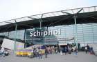 Полиция Амстердама задержала обнаженного мужчину, который угрожал подрывом аэропорта
