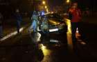 В Мариуполе произошло ДТП с участием такси: есть пострадавшие