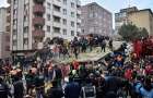 Количество жертв обрушения жилого дома в Стамбуле увеличилось до 21 человека
