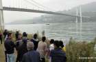 В Китае автобус с пассажирами упал в реку с 60-метрового моста