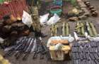 Крупный арсенал оружия обнаружен в Бахмутском районе