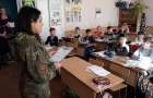 Правоохранительные органы провели полицейский факультатив в одной из школ Славянска